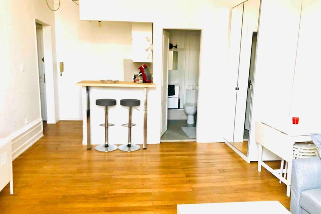Appartement Studio cosy de 28m2 au centre de Strasbourg, avec parking en supplément Extérieur photo
